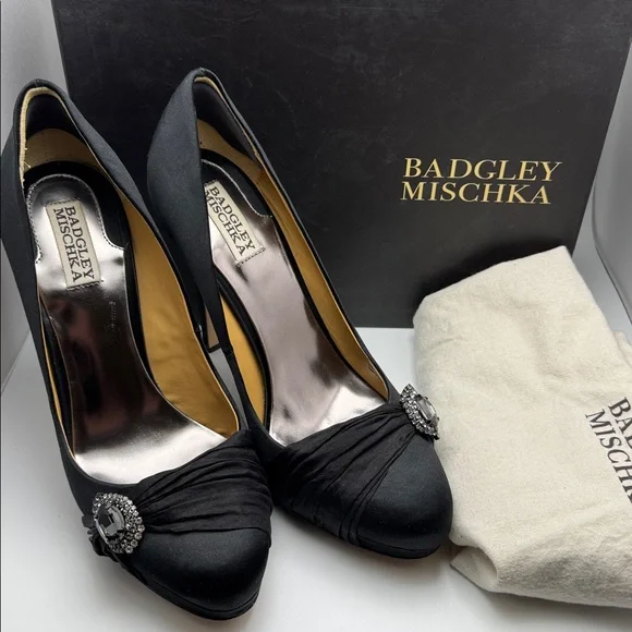 EUC - Badgley Mischka ODell Jeweled Black Satin Platform Pumps w/ box, dust bag - Picture 9 of 9